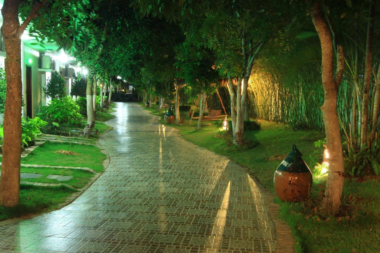 Ho Nam Resort Bac Lieu Exterior photo
